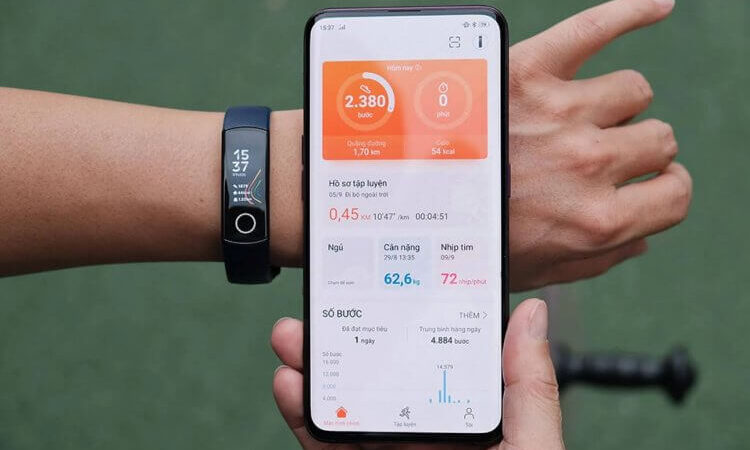Как включить смарт-часы, если нет кнопок