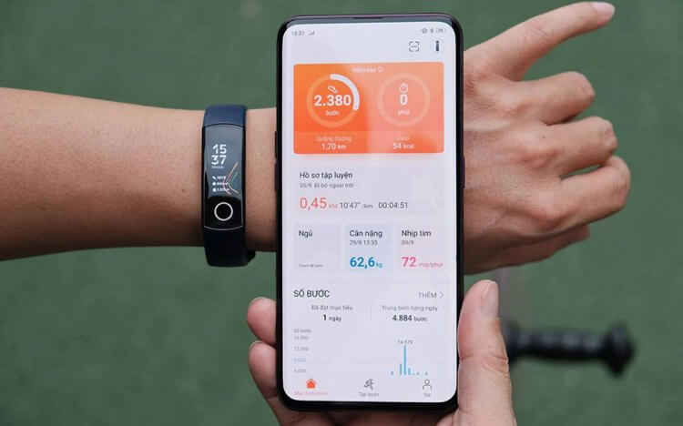 как включить смарт часы если нет кнопок